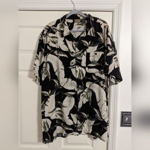 Axist Men's Hawaiian black with beige leaf print button front shirt size 3XT